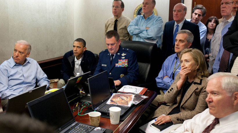 Chinar Shah: The Execution of Bin Laden in Images. Courtesy of Pete Souza.