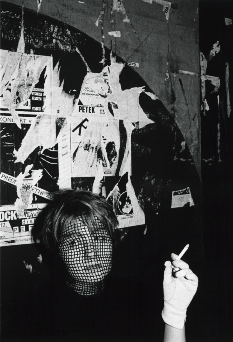 Božidar Dolenc, Iz cikla Ljubljanska subkulturna scena. Disko FV, 1984.