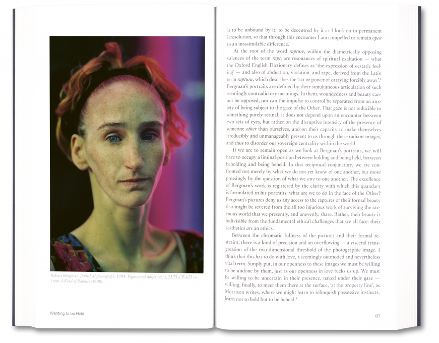 Stanley Wolukau-Wanambwa, Dark Mirrors, založba MACK, 2021, str. 136. Z dovoljenjem avtorja in založbe MACK.