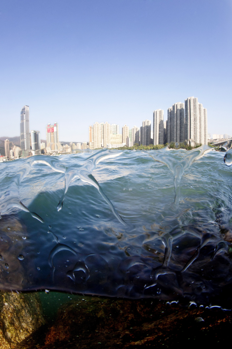 Andreas Müller-Pohle, Otok Hongkong, z ladje v bližini Sheung Wana, Hongkong, 2010.